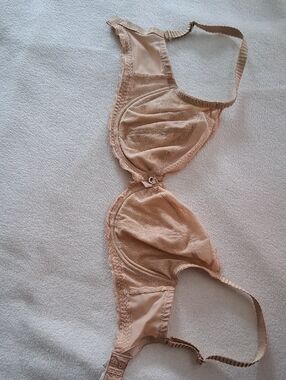 Chantelle Beige Lace Underwire Bra